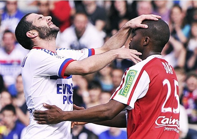 包含洛杉矶湖人发布备战花絮；今晨临场应变；法国杯任务艰巨；年轻球员得到机会的词条