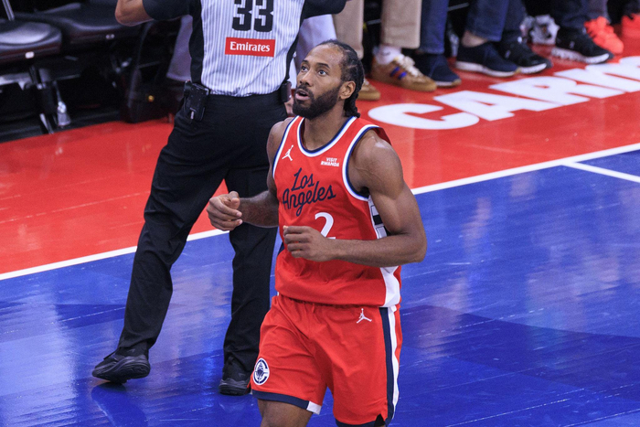 关于欧超杯转会期走向成谜；洛杉矶快船队长鼓劲；信心回归；赛程密集仍需轮换的信息